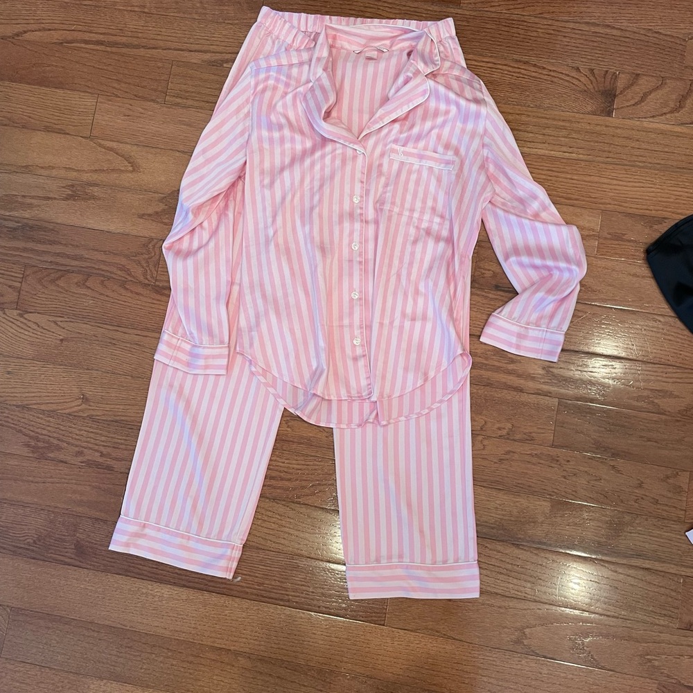 VS Pajama Set